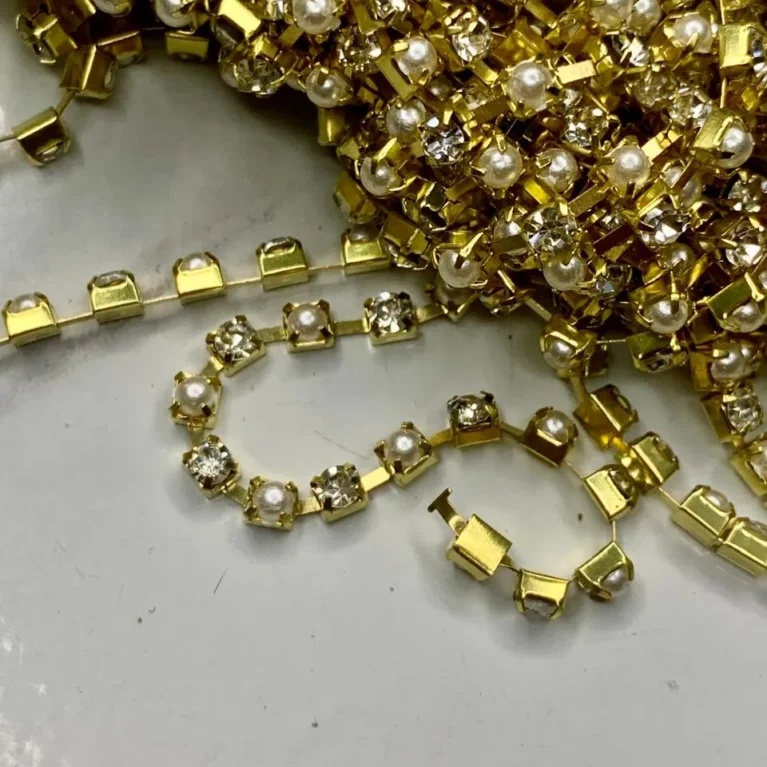 Pearl and Chain Stone- One Yard