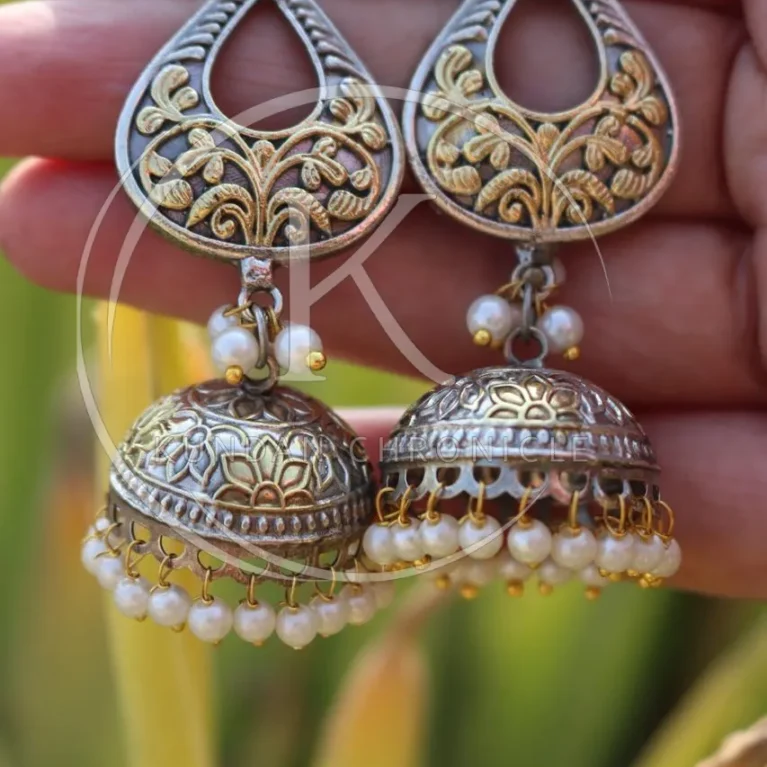 Mehr-e-Jahan Jhumkay