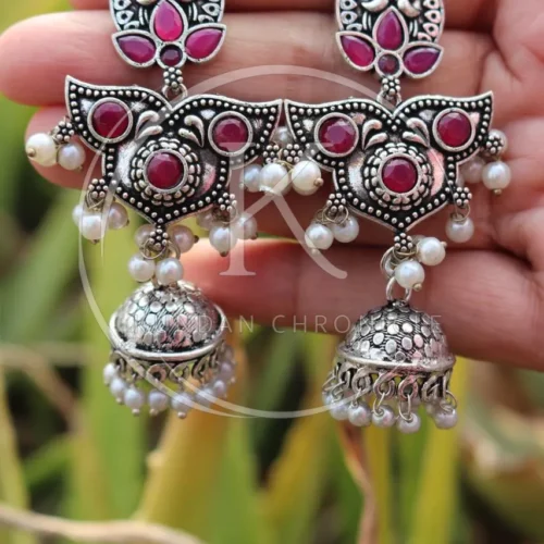 Laal Shehnai Jhumkay