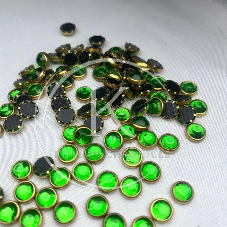 Green-Big Round Kundan-6mm (10G)